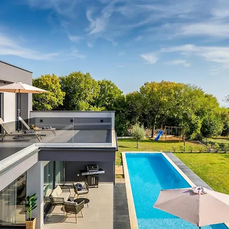Holiday home Borealis Valhova
